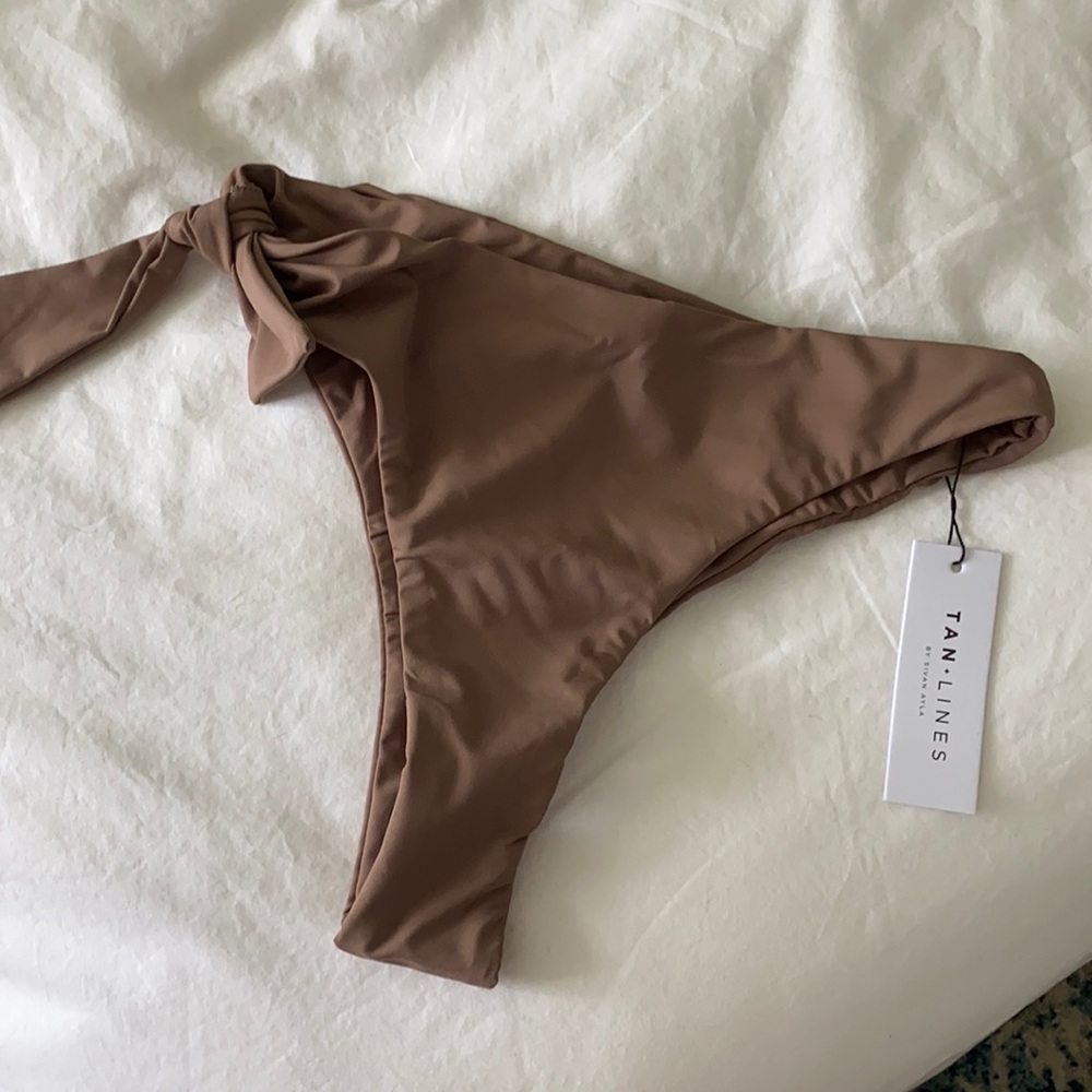 Tan + Lines swim by Sivan Ayla - Oahu Bottom